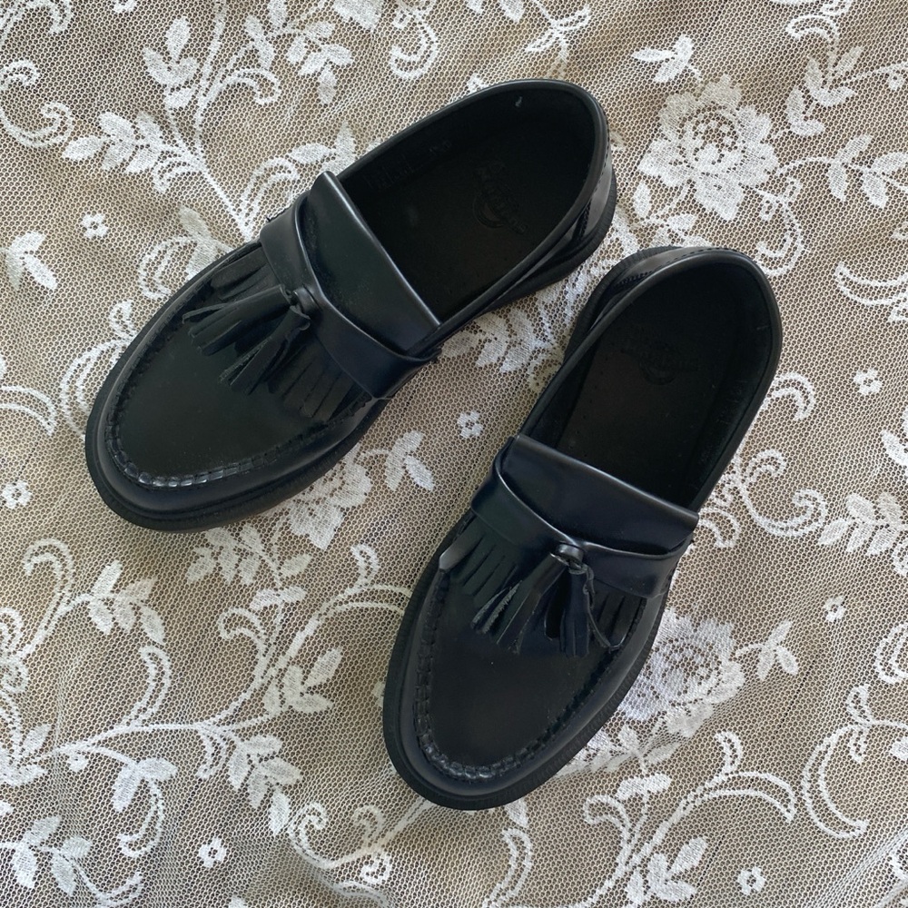 like new dr. martens adrian leather loafers!